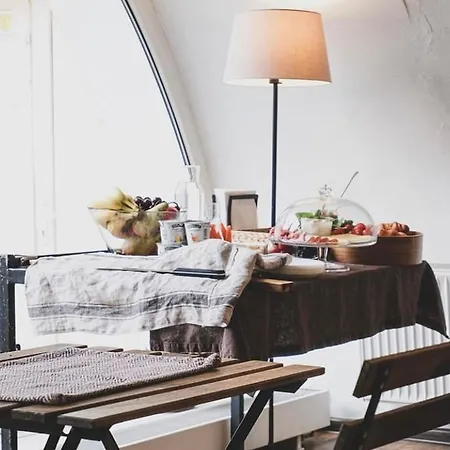 Apartman Private Studio At Bookinn Escape In The Heart Of