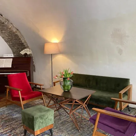 Private Studio At Bookinn Escape In The Heart Of Apartman